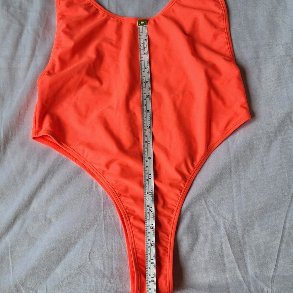 Fabletics One Piece Swimsuit Size m - Picture 7 of 9